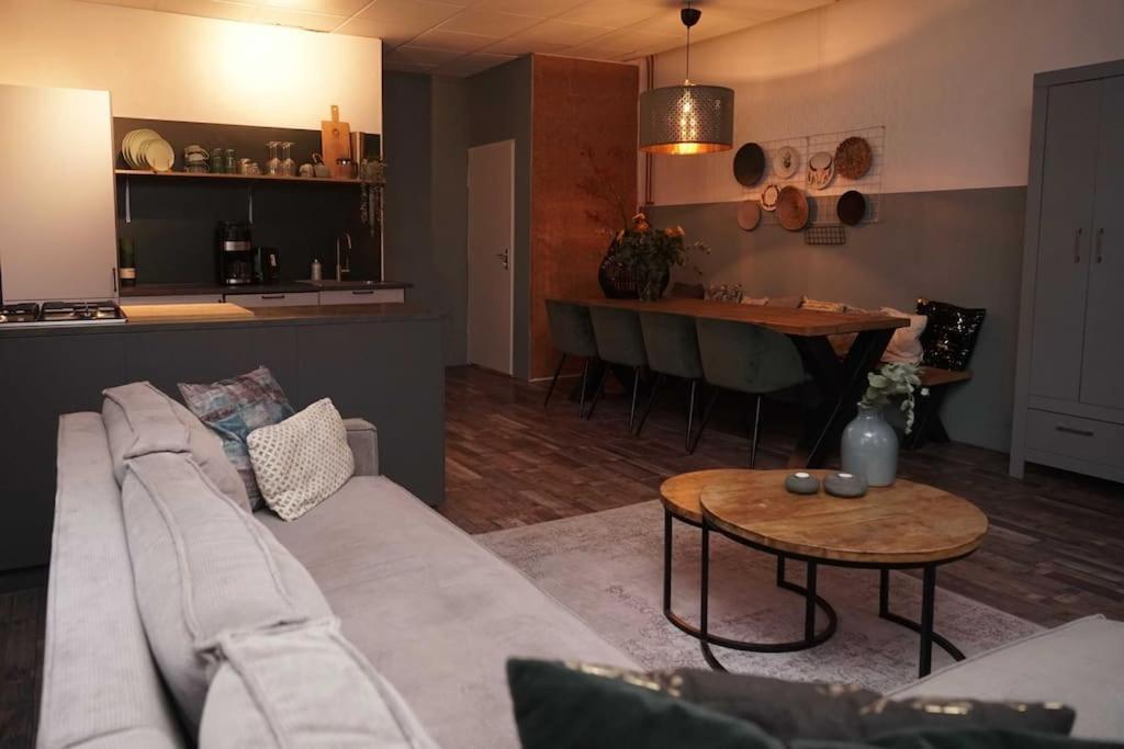 Ruim Appartement In Utrecht. Eksteriør bilde